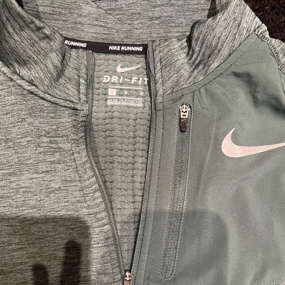 Mens Green- warm Half Zip - Picture 3 of 4